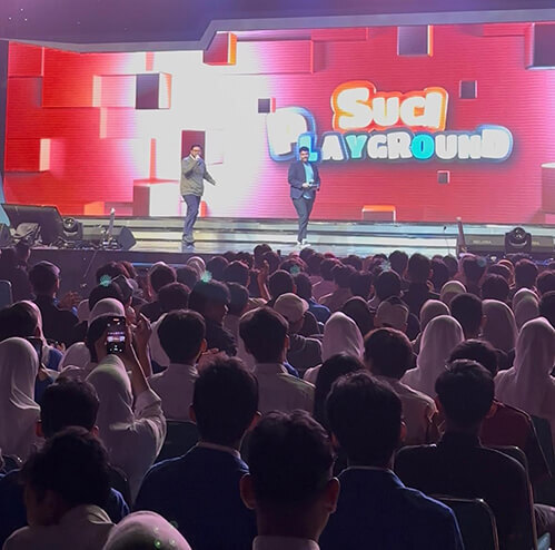Suci Playground Photo