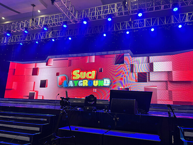Suci Playground Photo